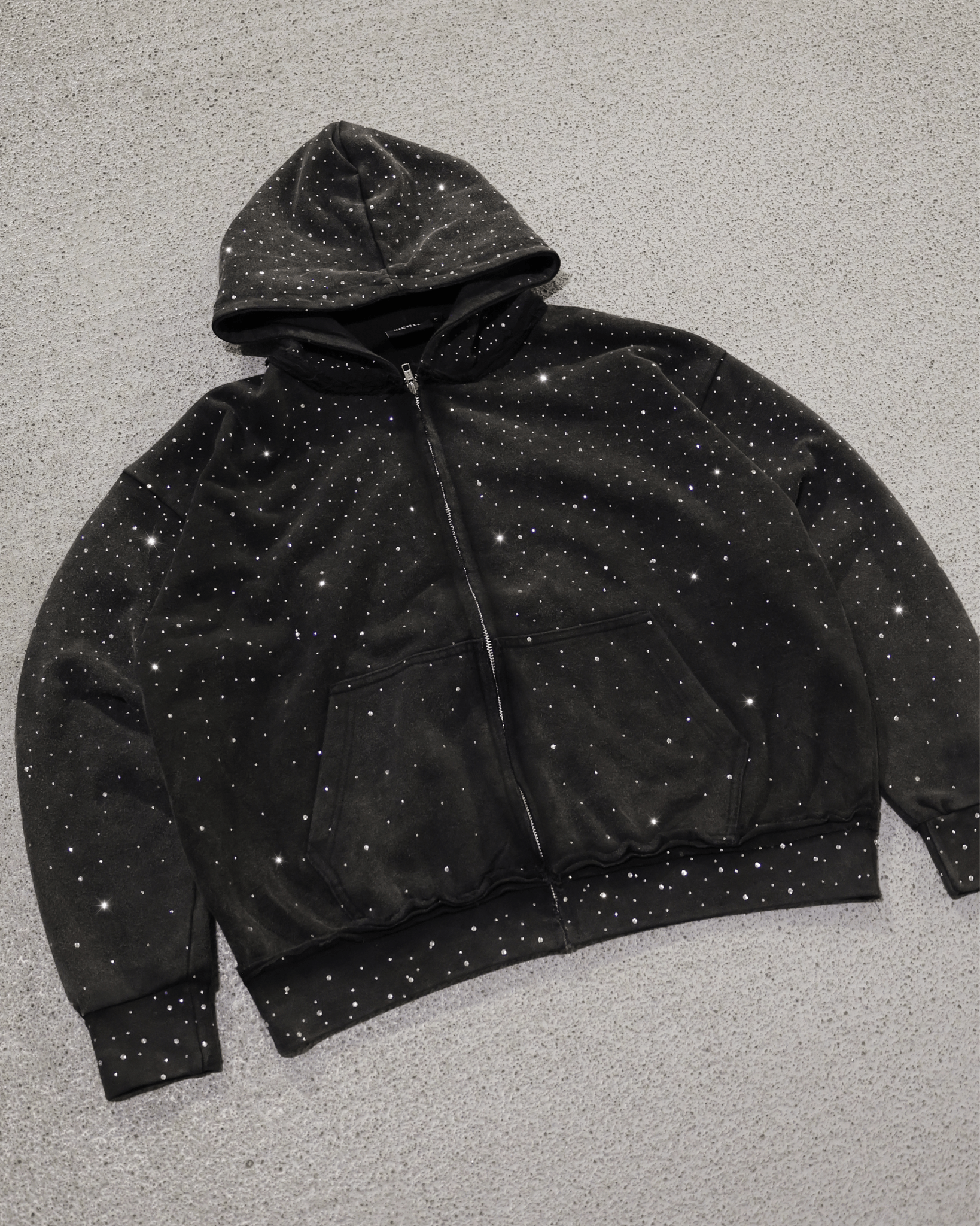 RHINESTONE ZIPUP - Project Denti