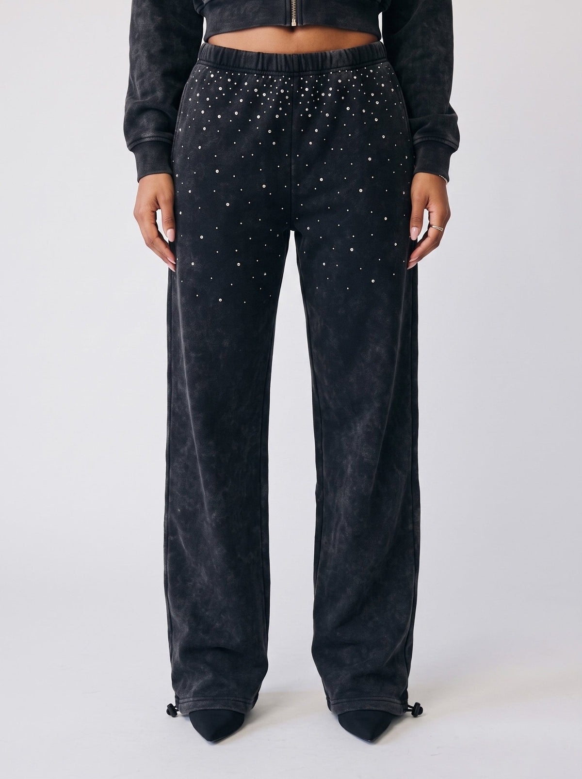 BLACK SIGNATURE RHINESTONE SWEATPANTS - Project Denti